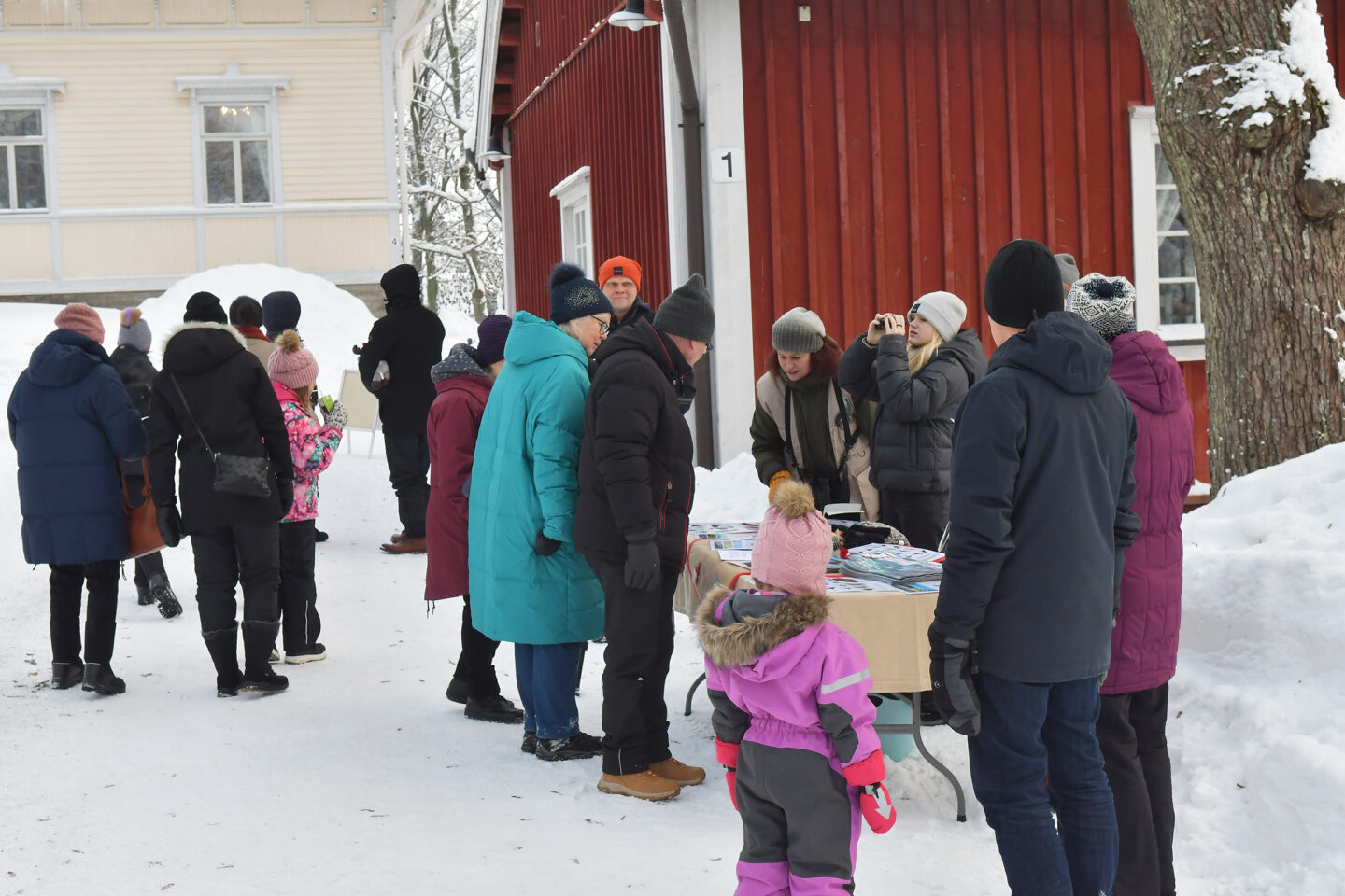 Yhdistyksen piste Kirkonkylän joulu -tapahtumassa. Kuva: Kimmo Jääskeläinen